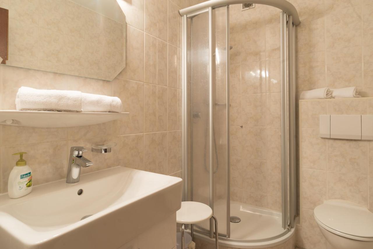 Volkmer Apartment *